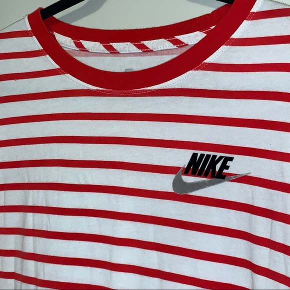Nike Striped T-Shirt - Picture 2 of 4